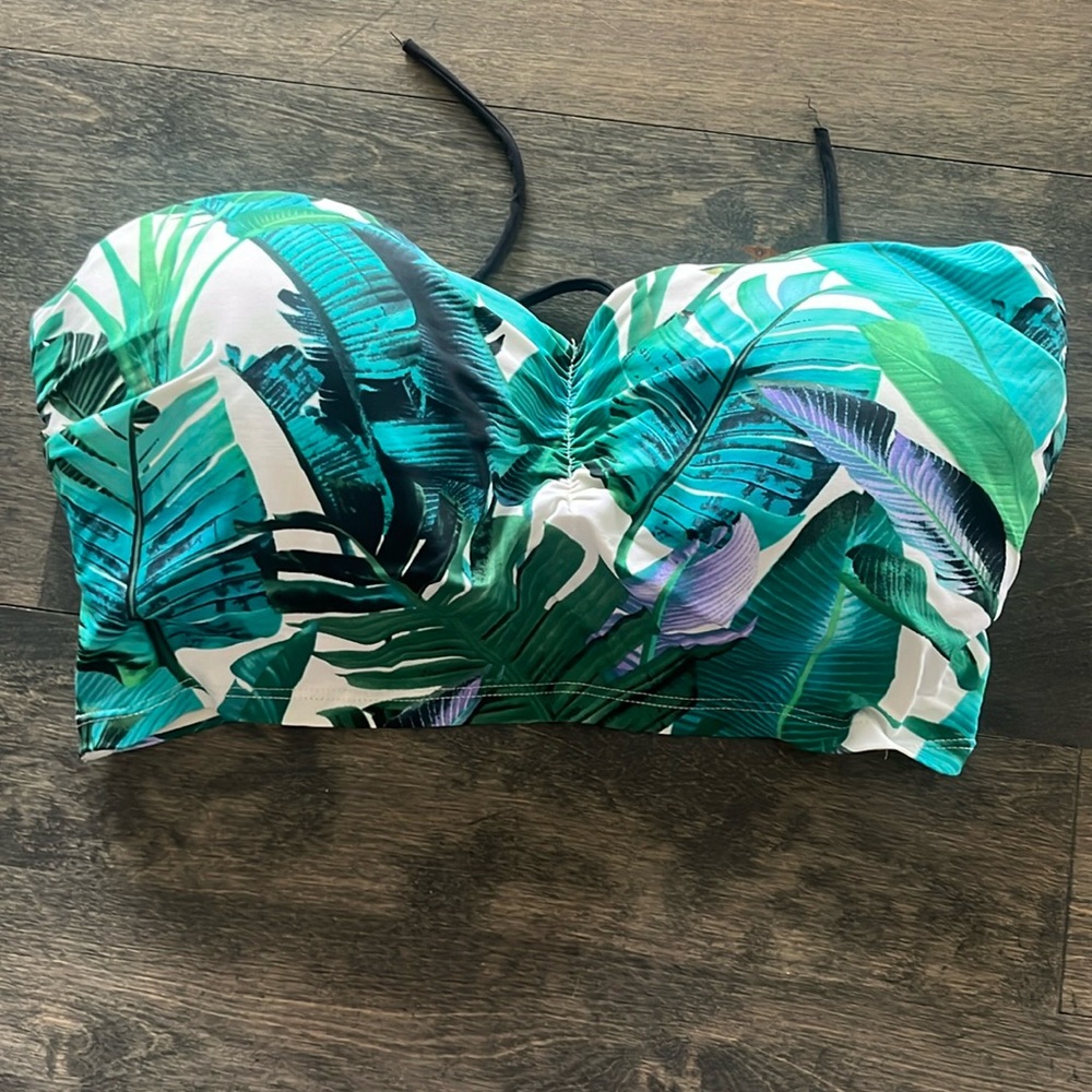 Strapless bikini top size medium